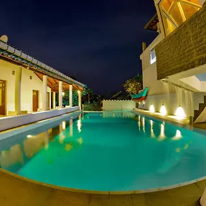 Hotel The Castle By Don Louis, Kandy