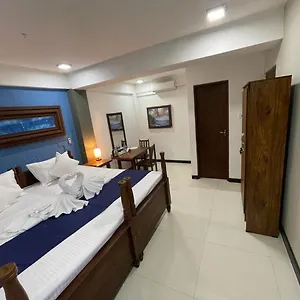 Rush Hotel